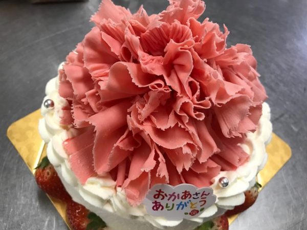 母の日のケーキご予約受付中 栃木県宇都宮市 Flags 美味しいケーキ 焼き菓子 しもぐりんぐ 似顔絵ケーキ ウェディングケーキ